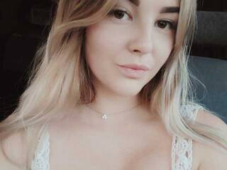 Erotik görüntülü sohbet PapricaLucci