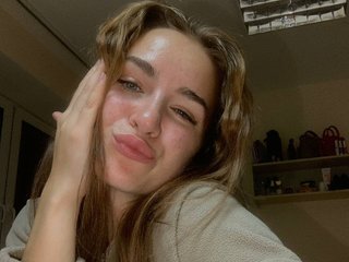 Erotik görüntülü sohbet PartheniaOshima