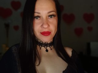 Erotik görüntülü sohbet PetiteBrunieX