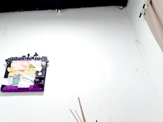 Erotik görüntülü sohbet PetiteIvoryqueens