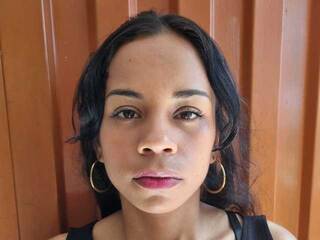 Erotik görüntülü sohbet Pocajontas25