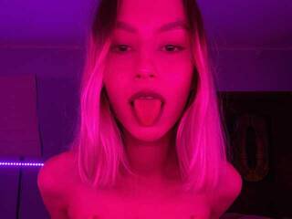 Erotik görüntülü sohbet poly-molly