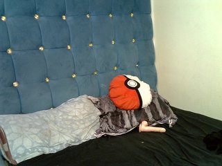 Erotik görüntülü sohbet PoppyPappy