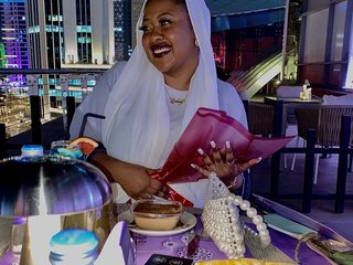 Erotik görüntülü sohbet Pretty-Ebony