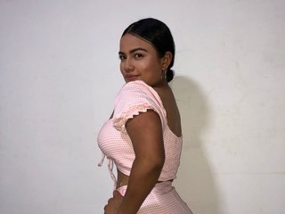 Erotik görüntülü sohbet PrettyDesiree