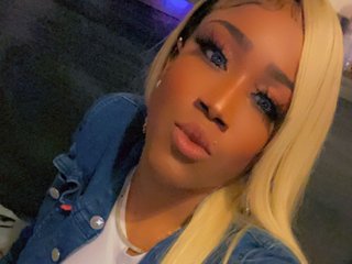 Erotik görüntülü sohbet PrettyDoubleG