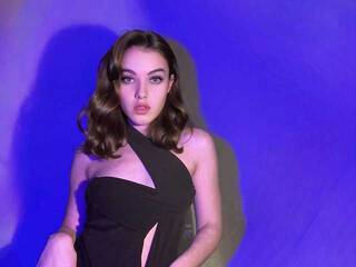 Erotik görüntülü sohbet PrettyJuna