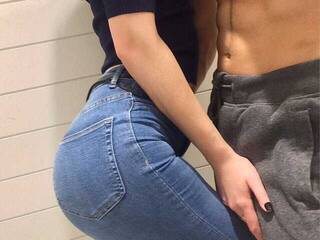 Erotik görüntülü sohbet tikitokilove