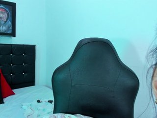 Erotik görüntülü sohbet PriscilaSmiith25