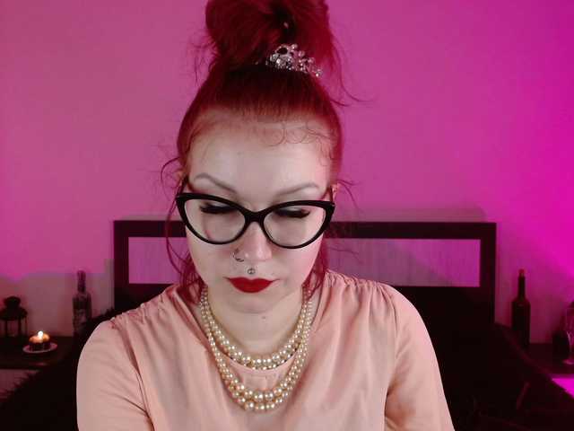 Fotoğraflar Goddess_Amanita You Glamournatrix Findomme will humiliate you gently