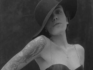 Erotik görüntülü sohbet QueenOfFetish