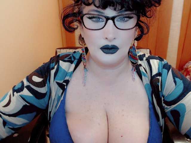 Fotoğraflar QueenOfSin GODESS ​OF ​YOUR ​SOUL ​AND ​QUEEN ​OF ​SIN ​IS ​HERE!​SHOW ​ME ​YOUR ​LOVE ​AND ​I ​SHOW ​YOU ​PARADISE!#​mistress#​bbw