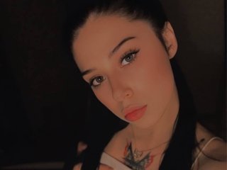 Erotik görüntülü sohbet RaeMoon