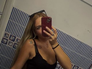 Erotik görüntülü sohbet Raianna