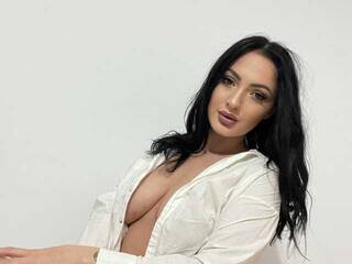 Erotik görüntülü sohbet RaisaSalvis