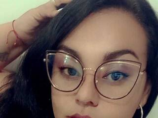 Erotik görüntülü sohbet RandaCurvy