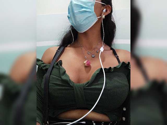 Yayın ekran görüntüleri RebeccaRosse