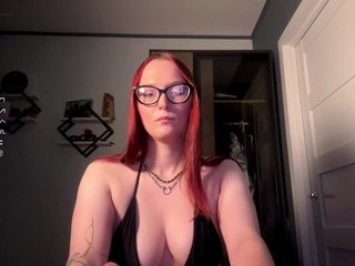 Erotik görüntülü sohbet RedHeadJu