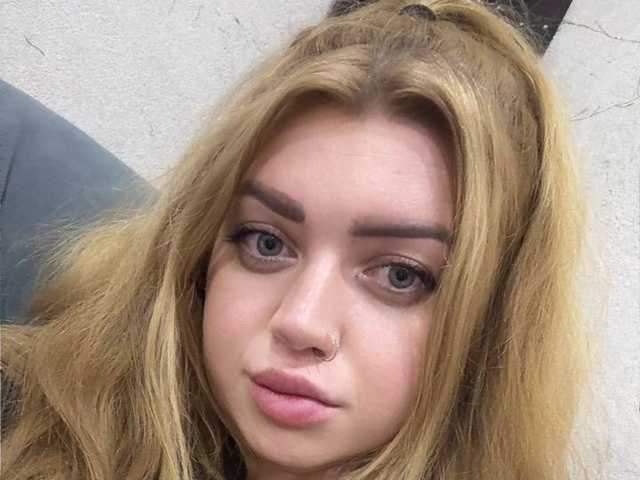 Profilin fotoğrafı RedMadonna