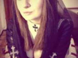 Erotik görüntülü sohbet redmildy