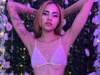 Erotik görüntülü sohbet RemiDarklace