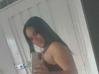 Erotik görüntülü sohbet RiiaJones