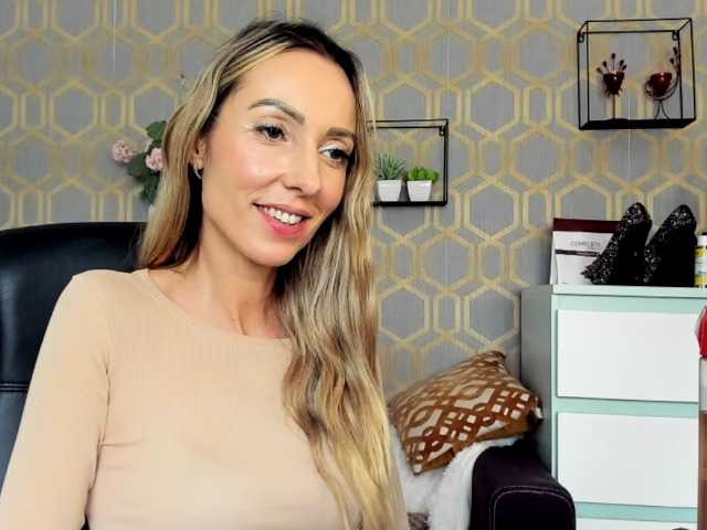 Yayın ekran görüntüleri rikaBlondine