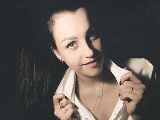 Erotik görüntülü sohbet Rinada