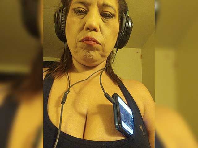 Yayın ekran görüntüleri RockingRoxy