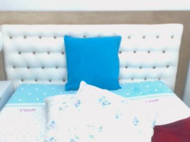 Yayın ekran görüntüleri RosieLuxe