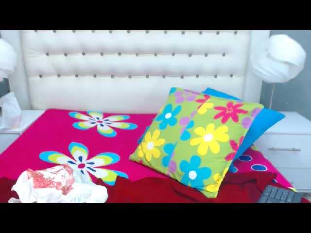 Yayın ekran görüntüleri RosieLuxe