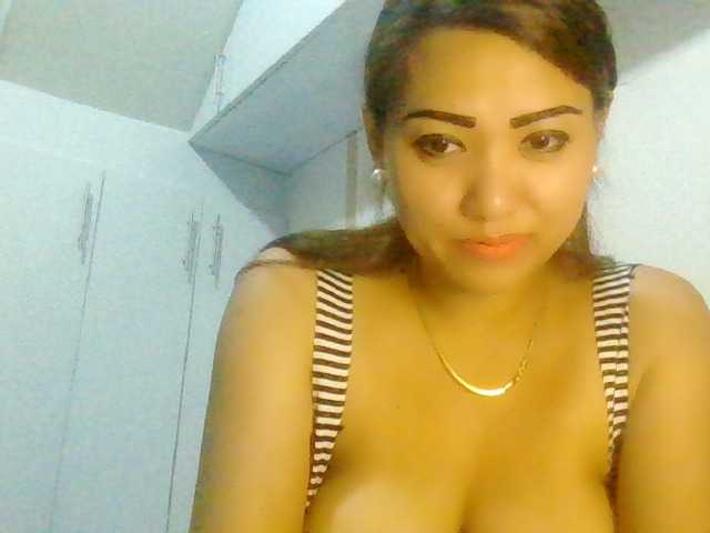 Fotoğraflar Rosselyn tits 20, pussy 100, and full naked #499
