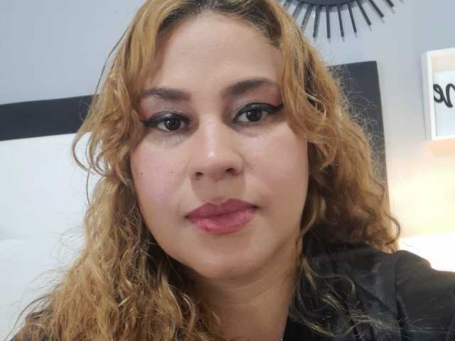 Profilin fotoğrafı roxana-b