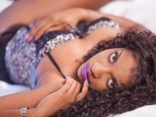 Erotik görüntülü sohbet RoxiRox