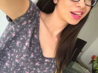 Erotik görüntülü sohbet RoxxieFoxie