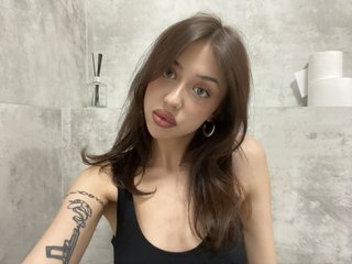 Erotik görüntülü sohbet RoxyBullet
