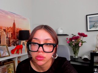 Erotik görüntülü sohbet RoxyBullet