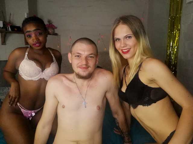 Profilin fotoğrafı RoxyDeanGypsy