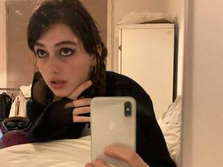 Erotik görüntülü sohbet rubylue