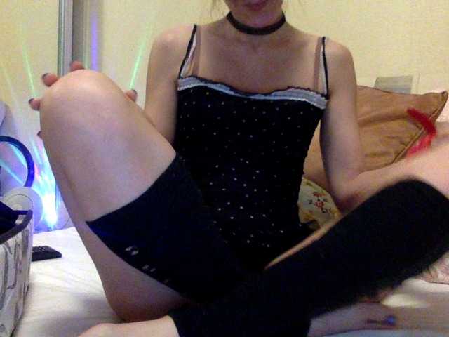 Fotoğraflar SolaLola Hello) Tip me 77 token and a show you tits) 777 token and I dance strip ). 35 sock my dick Privat 100 and play with me and my toys