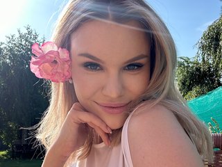 Erotik görüntülü sohbet SadieCute