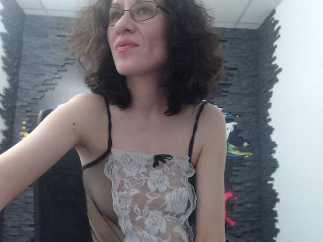 Yayın ekran görüntüleri SallySnatch