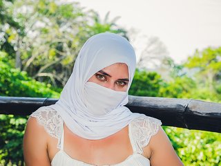 Erotik görüntülü sohbet salma-arabic