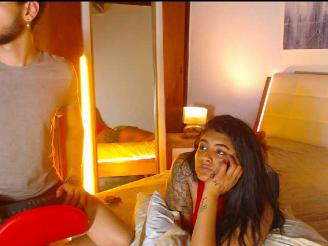 Yayın ekran görüntüleri SamAndKeyla