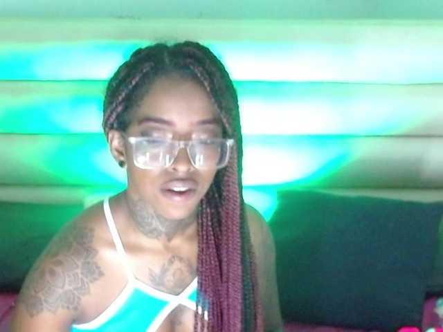 Yayın ekran görüntüleri samantaafox