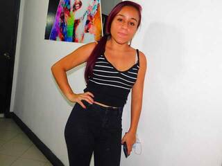 Erotik görüntülü sohbet SamantaMagnon