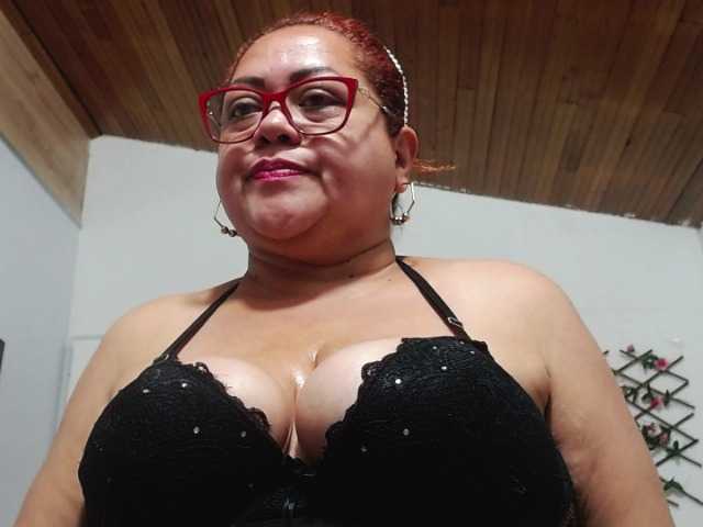 Fotoğraflar Samantta-Jone Come and play with me sexy and hot #mature #bigboobs #milf #bbw #bigass MY GOALS IS: STREPTEASE