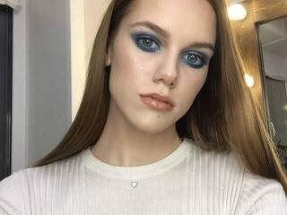 Erotik görüntülü sohbet sandraaa-aaa