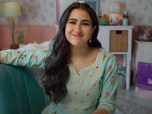 Profil resmi sara-khan