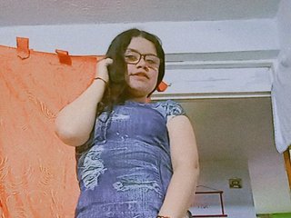 Erotik görüntülü sohbet SaraaTompson